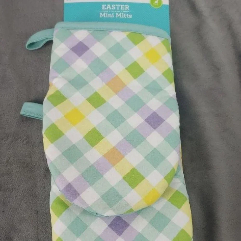 Easter Mini‎ Teal White Pink Colored Oven Mittens MITT 2 Pack Grabbers Hand